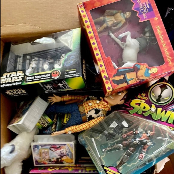 VINTAGE MYSTERY surprise 🎁 TOY BOX- 12 Random collectible Toys, some FULL SIZE - Picture 11 of 15
